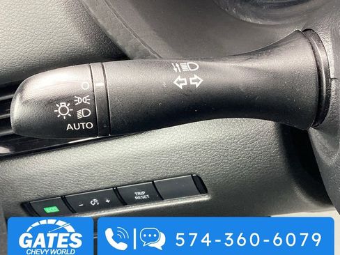 Used 2025 Nissan Sentra SV FWD image 20