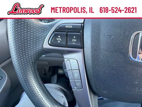Used 2017 Honda Odyssey SE image 19