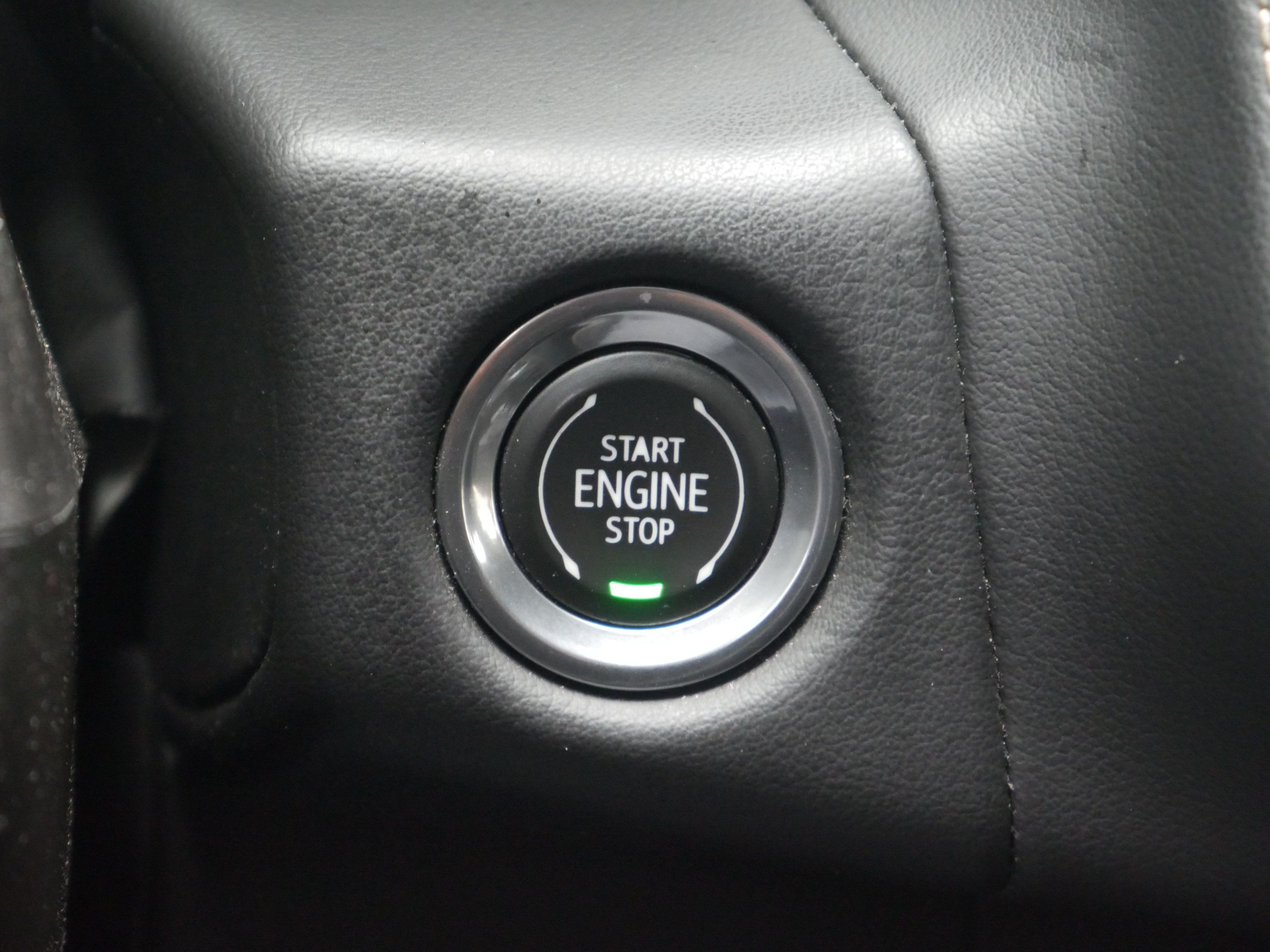 Used 2021 GMC Yukon SLT w/ Rear Media and Nav Package AWD/4WD image 8