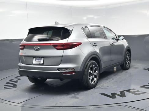 Used 2021 Kia Sportage LX image 9