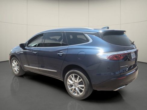 Used 2023 Buick Enclave Essence w/ Experience Buick Package FWD image 6