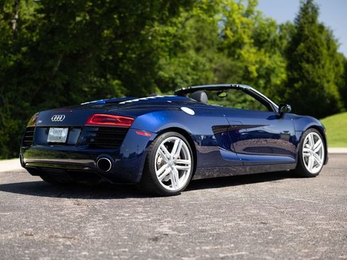 Used 2014 Audi R8 V8 w/ Convenience Package AWD/4WD image 7