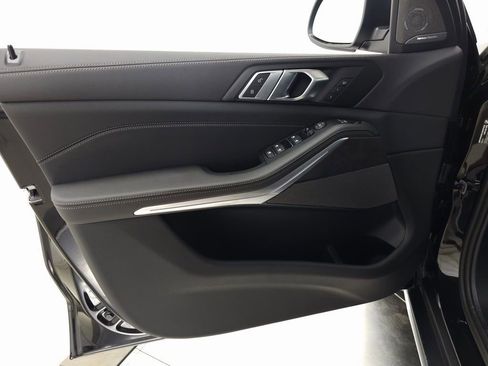 Used 2026 BMW X5 xDrive40i w/ Premium Package image 10