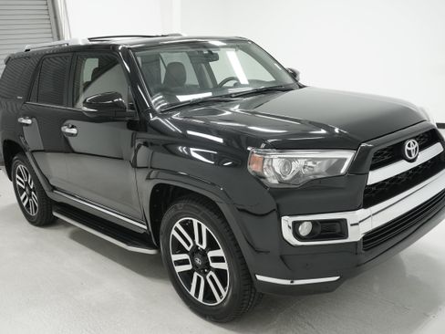 Used 2016 Toyota 4Runner Limited RWD image 3
