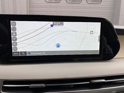 Used 2024 Hyundai Palisade Limited image 45