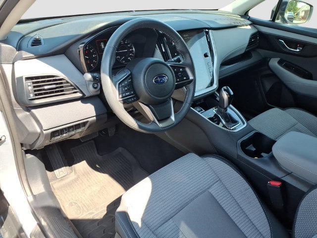 Used 2025 Subaru Outback Premium AWD/4WD image 23