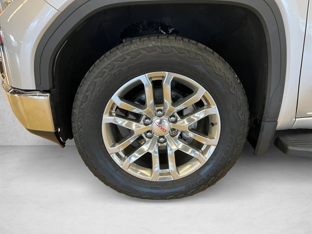 Used 2019 GMC Sierra 1500 SLT w/ SLT Premium Plus Package AWD/4WD image 25