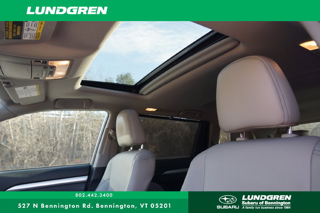 Used 2019 Toyota Highlander XLE AWD/4WD image 23