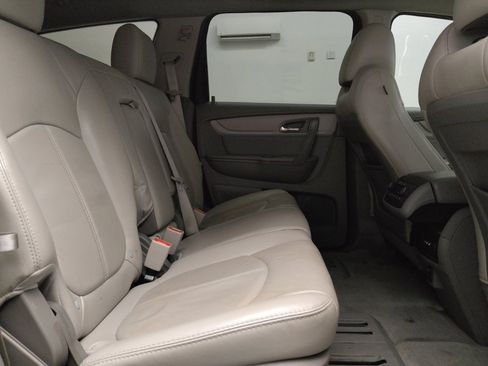 Used 2015 Chevrolet Traverse LT image 19