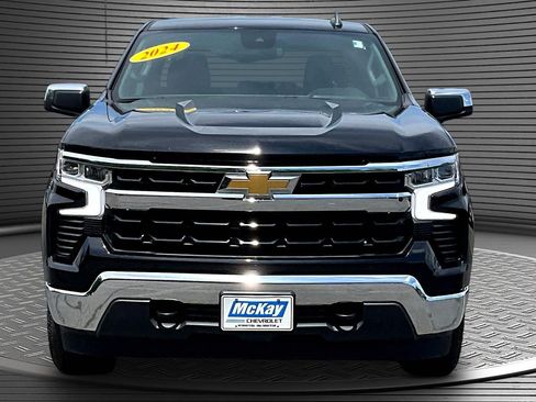 Used 2024 Chevrolet Silverado 1500 LT AWD/4WD image 2