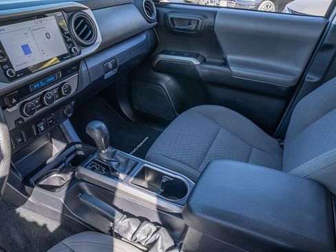 Used 2022 Toyota Tacoma SR5 image 15