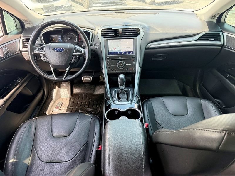 Used 2016 Ford Fusion Titanium FWD image 18