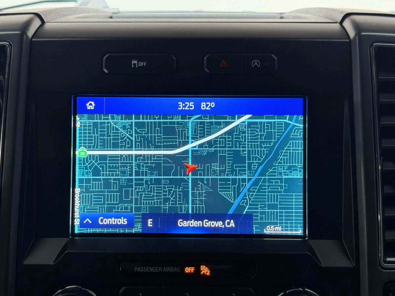 Used 2019 Ford F150 XLT w/ Equipment Group 302A Luxury AWD/4WD image 36