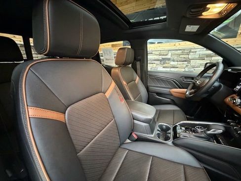 Used 2023 GMC Canyon AT4 w/ AT4 Premium Package image 14