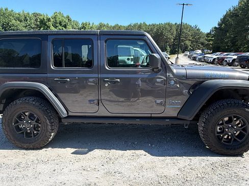 Used 2025 Jeep Wrangler Unlimited Sport S 4xe AWD/4WD image 7