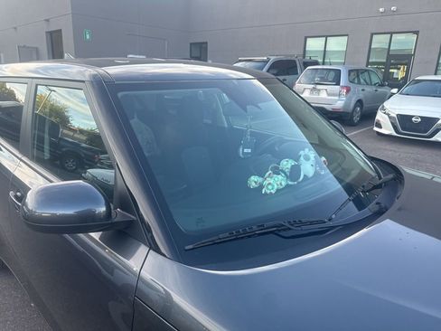 Used 2023 Kia Soul LX w/ LX Technology Package image 4