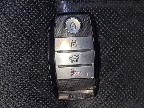 Used 2019 Kia Optima EX w/ EX Premium Package FWD image 32