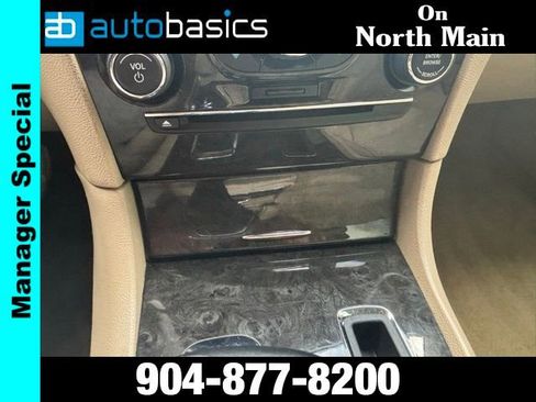 Used 2013 Chrysler 300 AWD w/ Driver Convenience Group image 32