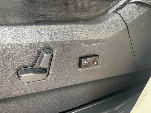 Used 2012 Dodge Grand Caravan Crew w/ Safety Sphere Group FWD image 25