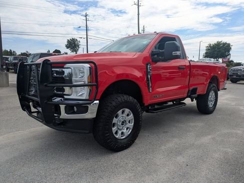 Used 2024 Ford F350 XLT w/ FX4 Off-Road Package AWD/4WD image 8