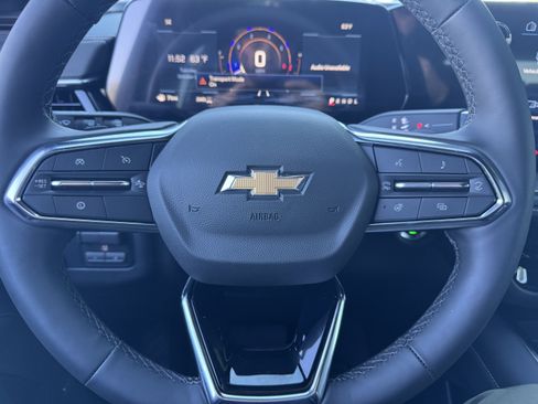 New 2026 Chevrolet Suburban Premier w/ Sun And Tow Package image 33