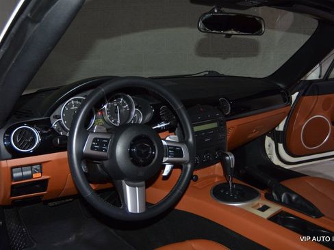 Used 2006 MAZDA MX-5 Miata Grand Touring image 9