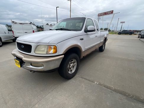 Used 1997 Ford F150 Lariat AWD/4WD image 4