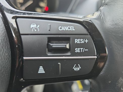 Used 2023 Honda HR-V EX-L image 16