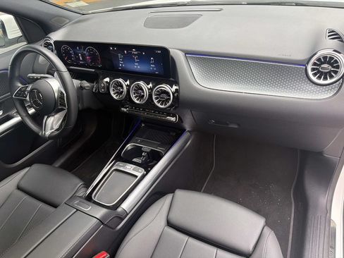 Used 2025 Mercedes-Benz GLA 250 image 13