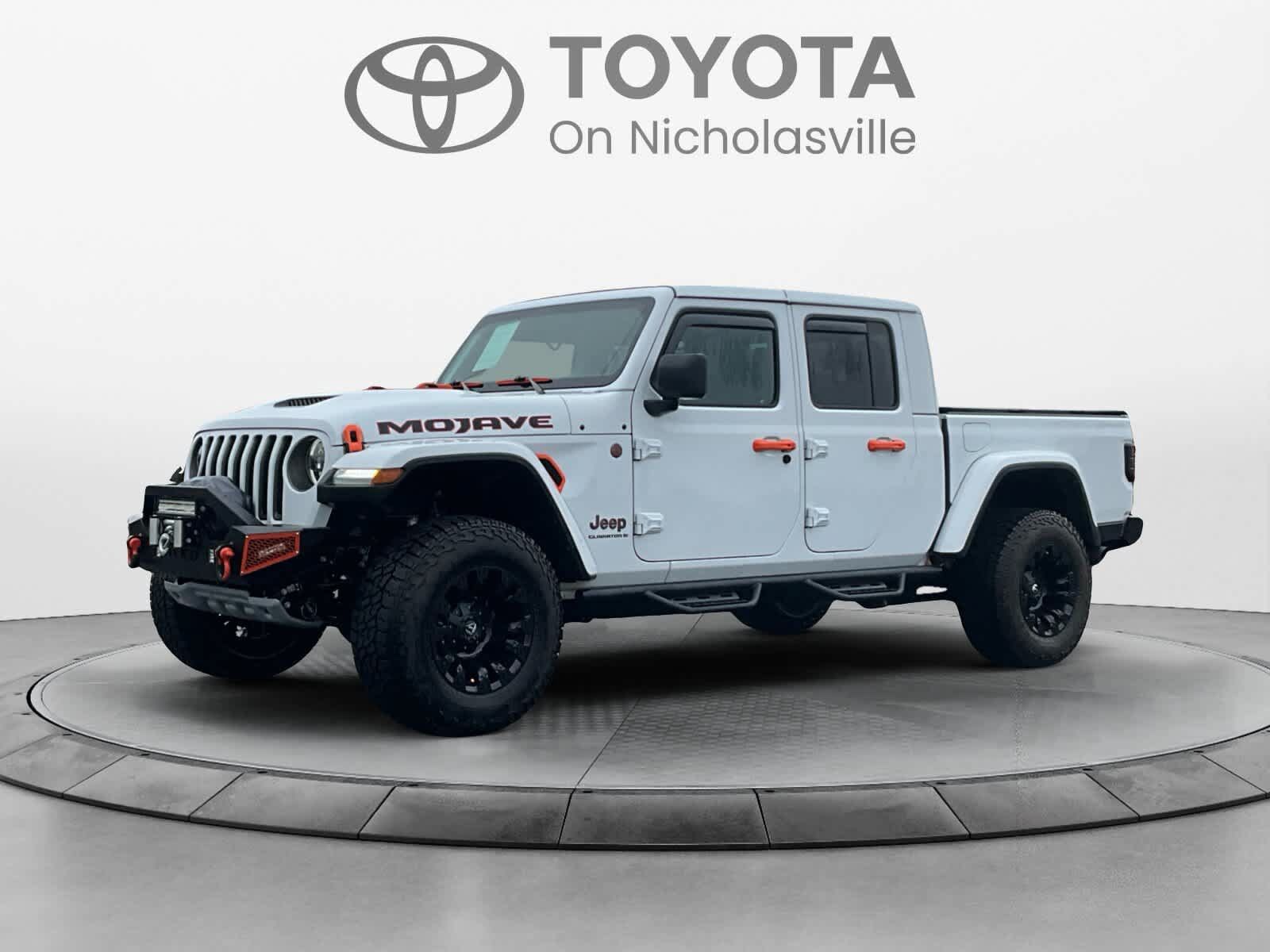 Used 2023 Jeep Gladiator Mojave w/ LED Lighting Group AWD/4WD image 1