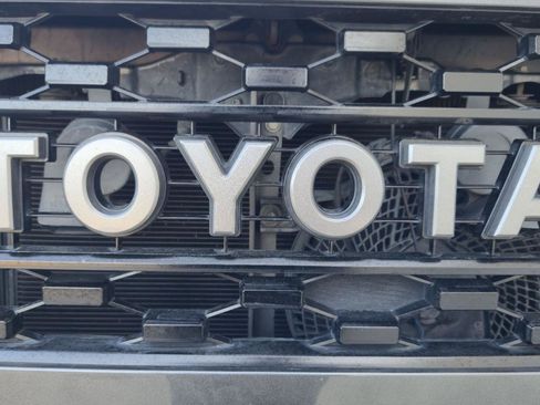 Used 2015 Toyota Sequoia Limited RWD image 9