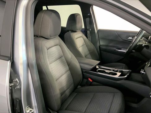 Used 2026 Chevrolet Equinox LT FWD image 7