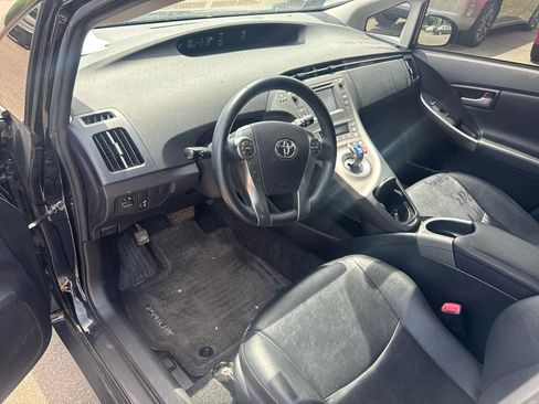 Used 2013 Toyota Prius Persona Series FWD image 9