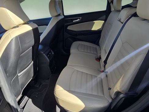 Used 2021 Ford Edge SEL w/ Convenience Package image 28