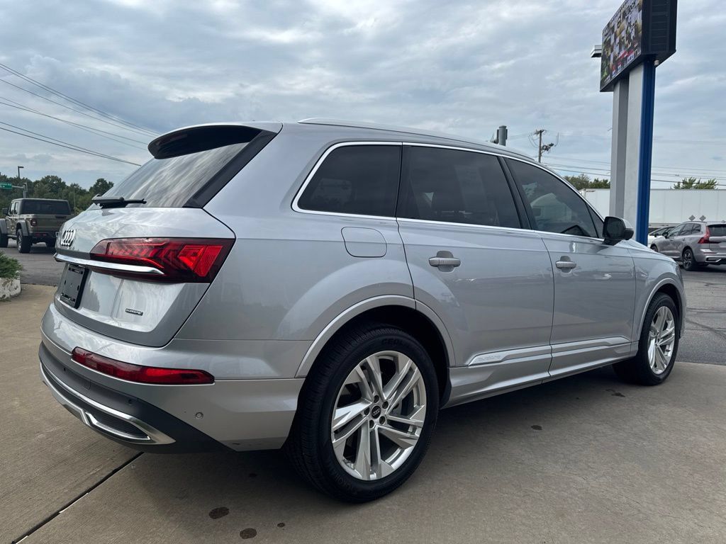 Used 2022 Audi Q7 3.0T Premium Plus AWD/4WD image 5