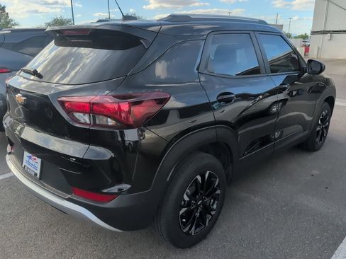 Used 2023 Chevrolet TrailBlazer LT image 3