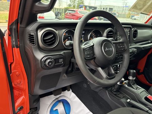 Certified 2023 Jeep Wrangler Willys image 14