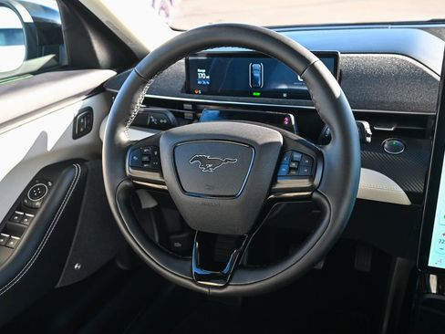 Certified 2022 Ford Mustang Mach-E Premium image 30