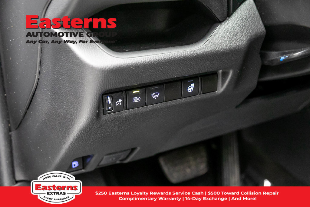 Used 2021 Toyota RAV4 XLE w/ XLE Grade Weather Package AWD/4WD image 22