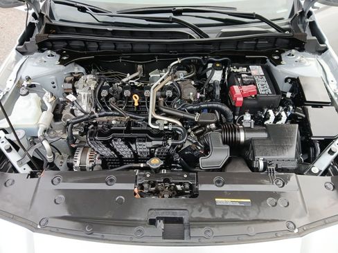 Used 2024 Nissan Altima 2.5 SV image 21