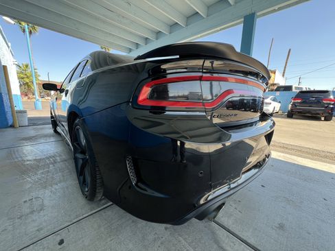 Used 2018 Dodge Charger R/T Scat Pack image 5