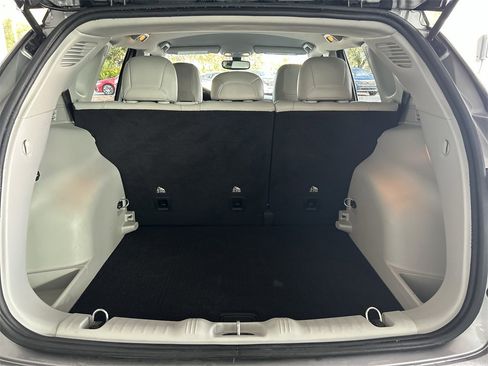 Used 2020 Jeep Compass Limited image 41