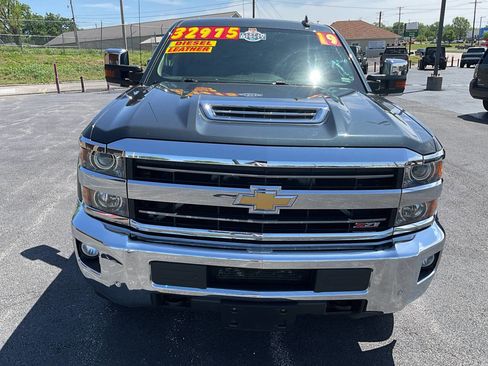 Used 2019 Chevrolet Silverado 2500 LTZ w/ Duramax Plus Package image 8