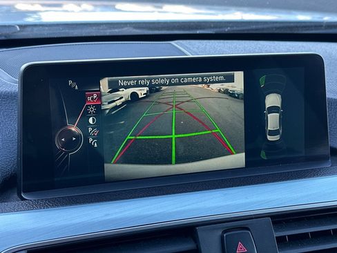 Used 2016 BMW 330e image 16