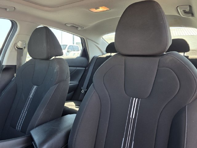Used 2024 Hyundai Elantra SEL w/ Convenience Package FWD image 10