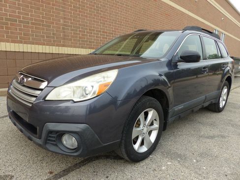 Used 2014 Subaru Outback 2.5i w/ Popular Package #1A AWD/4WD image 6