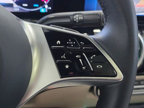 Used 2025 Mercedes-Benz GLA 250 4MATIC image 42