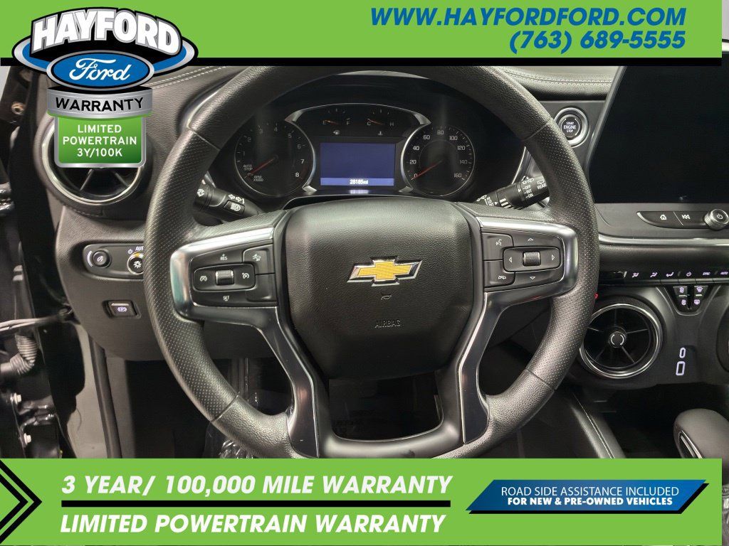 Used 2025 Chevrolet Blazer LT AWD/4WD image 11