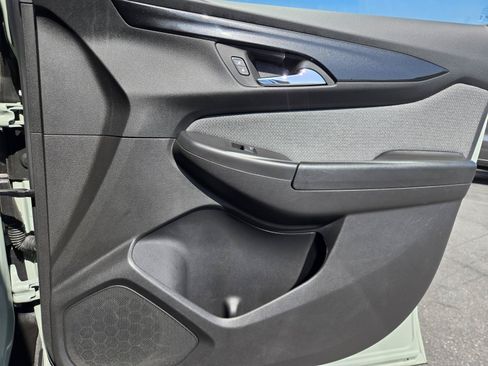 Used 2025 Chevrolet TrailBlazer LS w/ LS Convenience Package FWD image 33