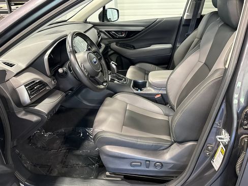 Used 2025 Subaru Outback Onyx Edition XT w/ Popular Package #2 AWD/4WD image 6